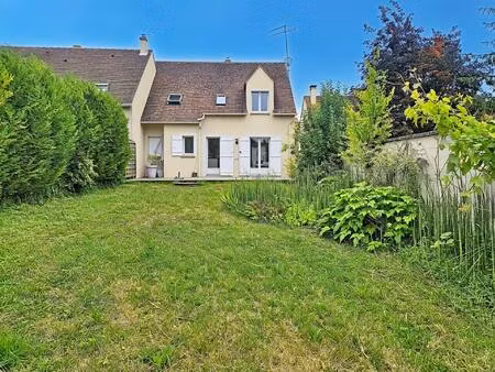 quatre chambres  jardin et écoles à pied : le cadre idéal pour votre famille !