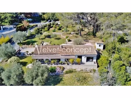valbonne jolie villa de plain pied + dépendance de 2 pièces