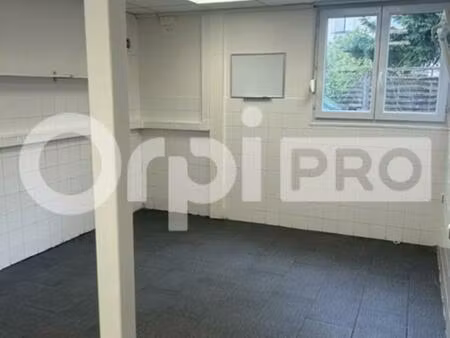 location commerce meaux 77100 30m²