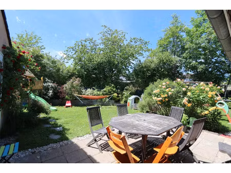 location maison 5 pièces 94 m² à versonnex (01210)