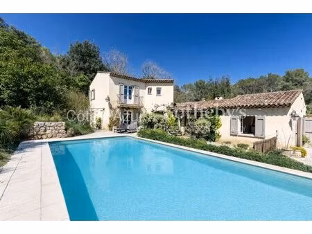 roquefort les pins villa provençale avec piscine terrain constru