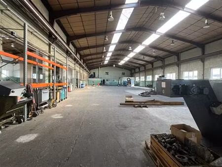 location entrepôt / local d'activités meung sur loire 2 800 m²