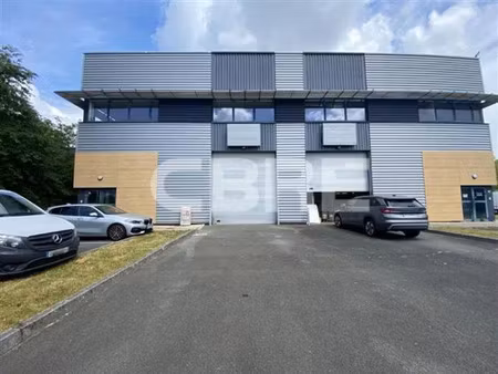 location entrepôt / local d'activités st jean d'illac 284 m²