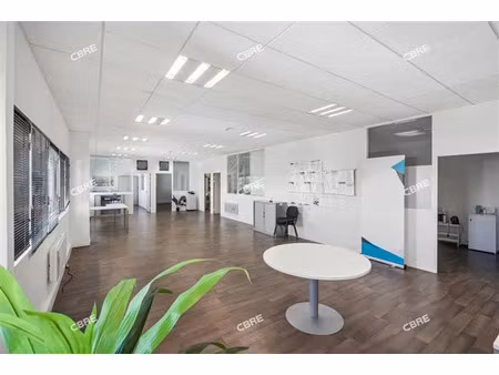 location bureau gennevilliers 180 m²
