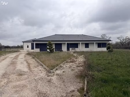 vente maison 5 pièces 173 m² charmeil (03110)