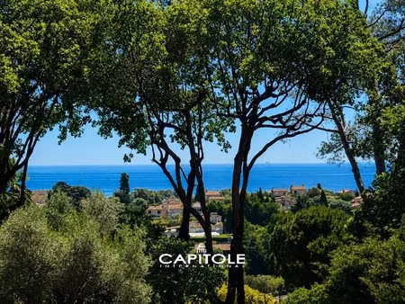 antibes – vue mer – villa de charme à rénover ou magnifique projet de reconstruction