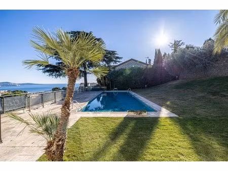 nice - fabron - villa contemporaine de 300m² avec piscine  vue mer et garage de 112m²