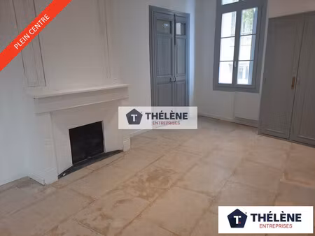 location local professionnel 63m² montpellier 34000