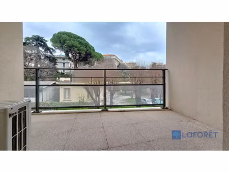 location appartement 2 pièces 43 m² à nice (06100)