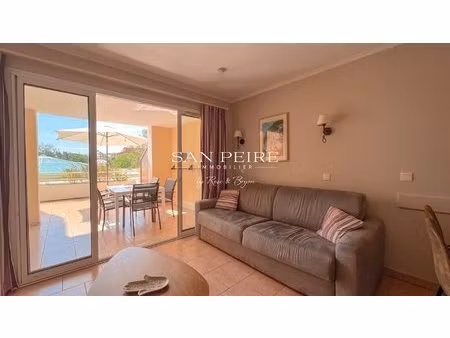 t2 résidence les calanques avec terrasse de 20m²