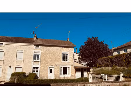 exclusivite expertimo - charmante maison en pierres apparentes à vendre à epineuil au prix