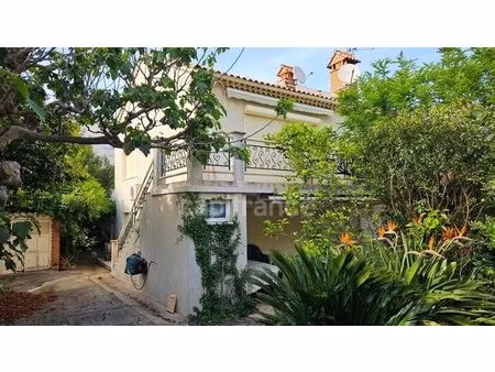 cavalaire-sur-mer – maison de charme au calme absolu  à deux pas de la mer & du centre