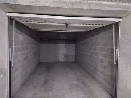 location parking thonon les bains 74200