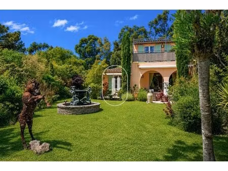 exclusivité - maison de golfeur aux portes de saint-tropez