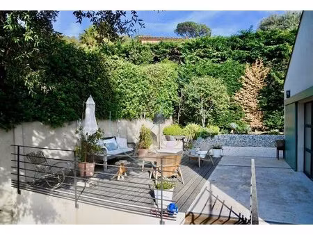 gassin - villa contemporaine avec piscine et vue dégagée au coeur du golfe de...