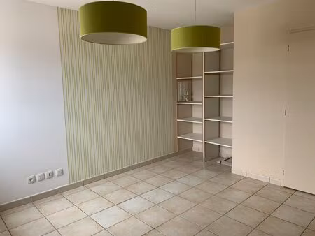 location local commercial 48m² st donat sur l herbasse 26260
