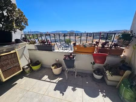 13005 la timone beau type 3 balcon vue panoramique