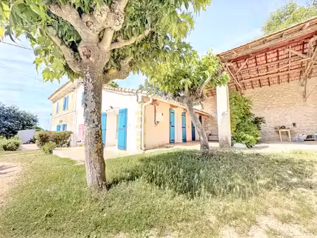 location maison 3 pièces 91 m² à lambesc (13410)