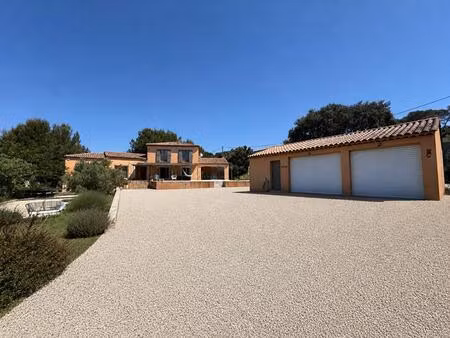 location maison 6 pièces 180m² istres 13800