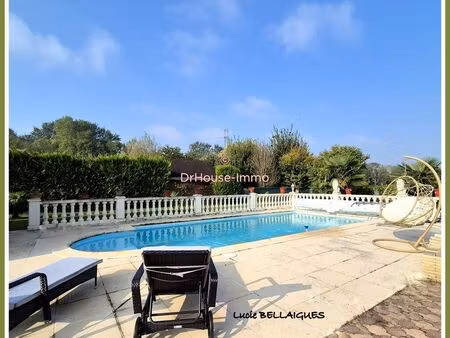 magnifique maison familiale de 8 pièces de 179 m2 avec piscine chauffée et jardin paysager