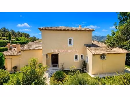 villa familiale de standing au sein d'un domaine privé-marseille 12ème