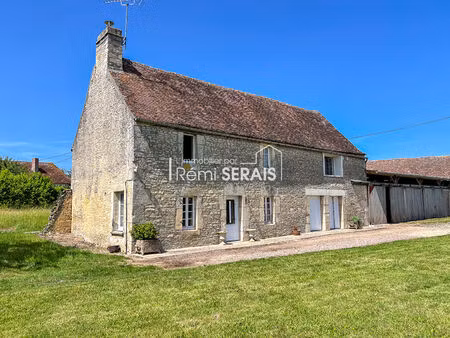 maison en pierre avec terrain et dépendances