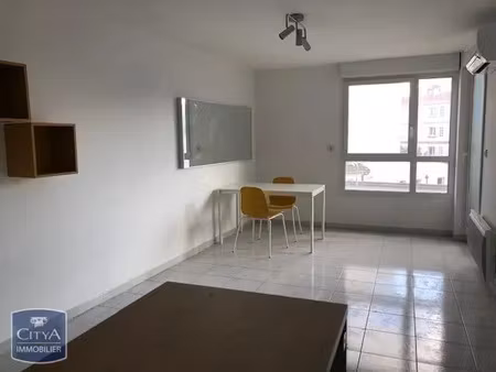 appartement à louer 2 pièces 38.84 m² - nîmes (30) - 618€