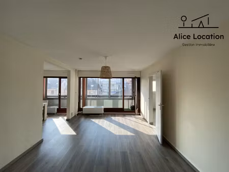 location appartement 4 pièces 77m² thonon les bains 74200