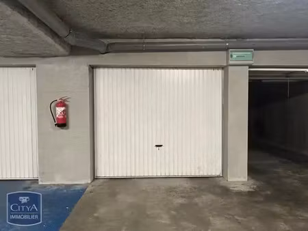 parking à louer - le pont-de-claix (38) - 64€