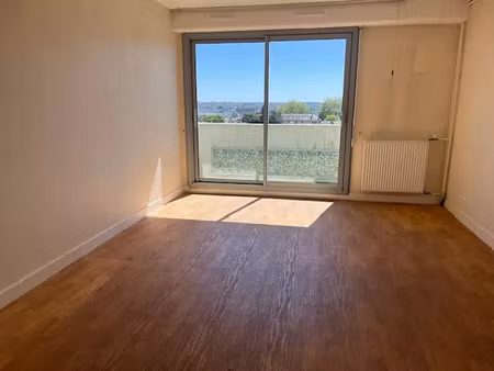 location appartement 3 pièces 66 m² à le mans (72000)