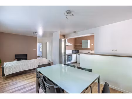 vente appartement 4 pièces 79 m² lyon 8 (69008)