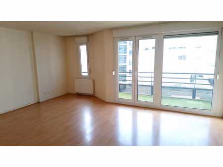 location appartement 2 pièces 62 m² à reims (51100)