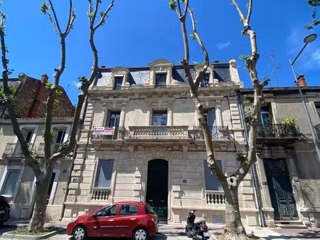 location bureau 77 m² à montpellier (34000)