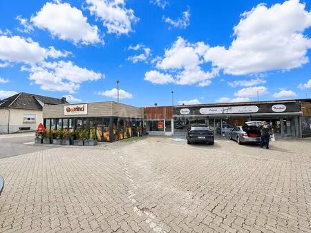 location entrepôt 160 m²