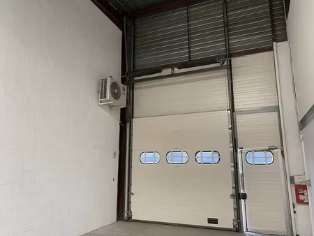 location local d’activités lisses 91090 226m²