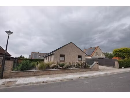 alleenstaande woning te oudenburg !