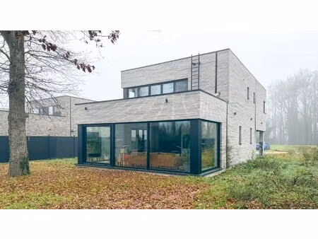 exclusieve villa met hoogwaardige afwerking genk!