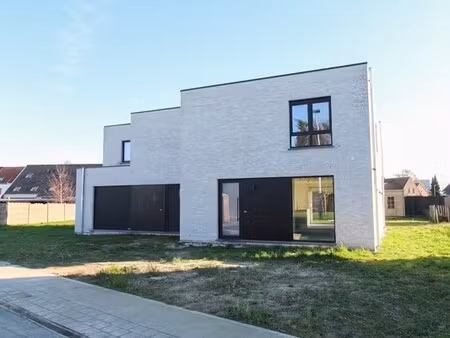 hectaar bouwt nieuwbouwwoningen te wielsbeke