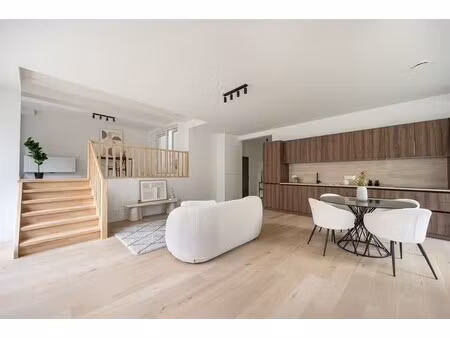 kwalitatief gerenoveerd appartement te pulhof