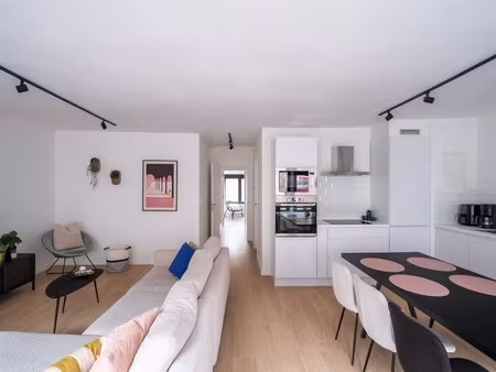 stijlvol appartement met terras nabij zuidpark en sint anna