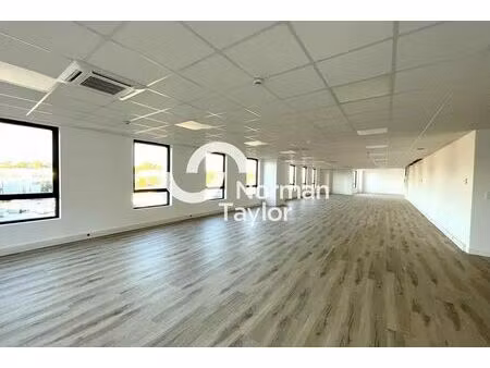 location bureaux 313 m²
