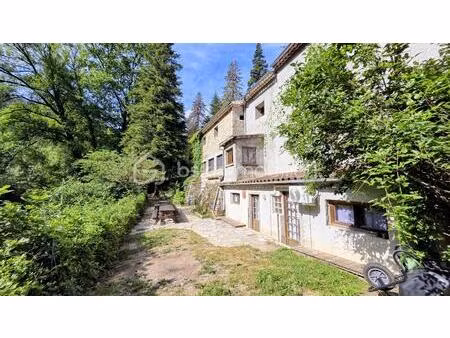 propriété de 331 m² à gornies