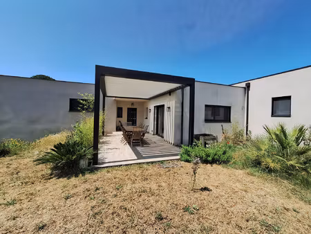 ajaccio magnifique villa contemporaine récente t5 avec vaste