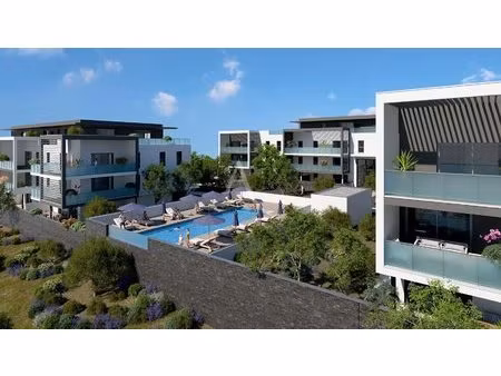 béziers  proche tous commerces   t2  t3 neuf décembre 2022 avec parking et piscine...