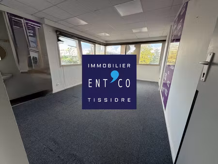 location local professionnel 150m² boe 47550