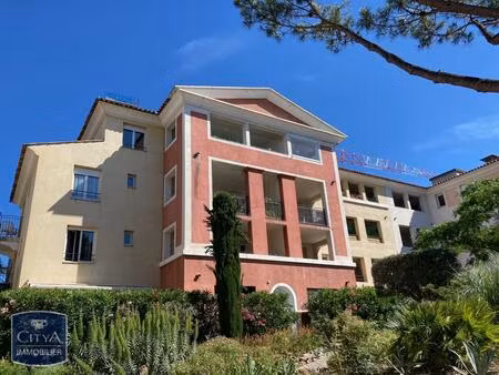 location appartement 1 pièce 24m² cogolin 83310