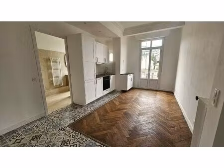 location appartement 3 pièces 45m² nice 06100