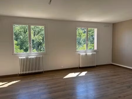location maison 4 pièces 90m² vence 06140