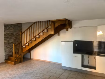 location appartement 3 pièces 55m²