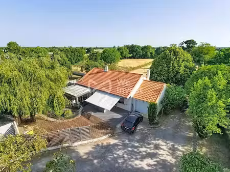 vente maison 4 pièces 105 m² à fors (79230)  229 500 €